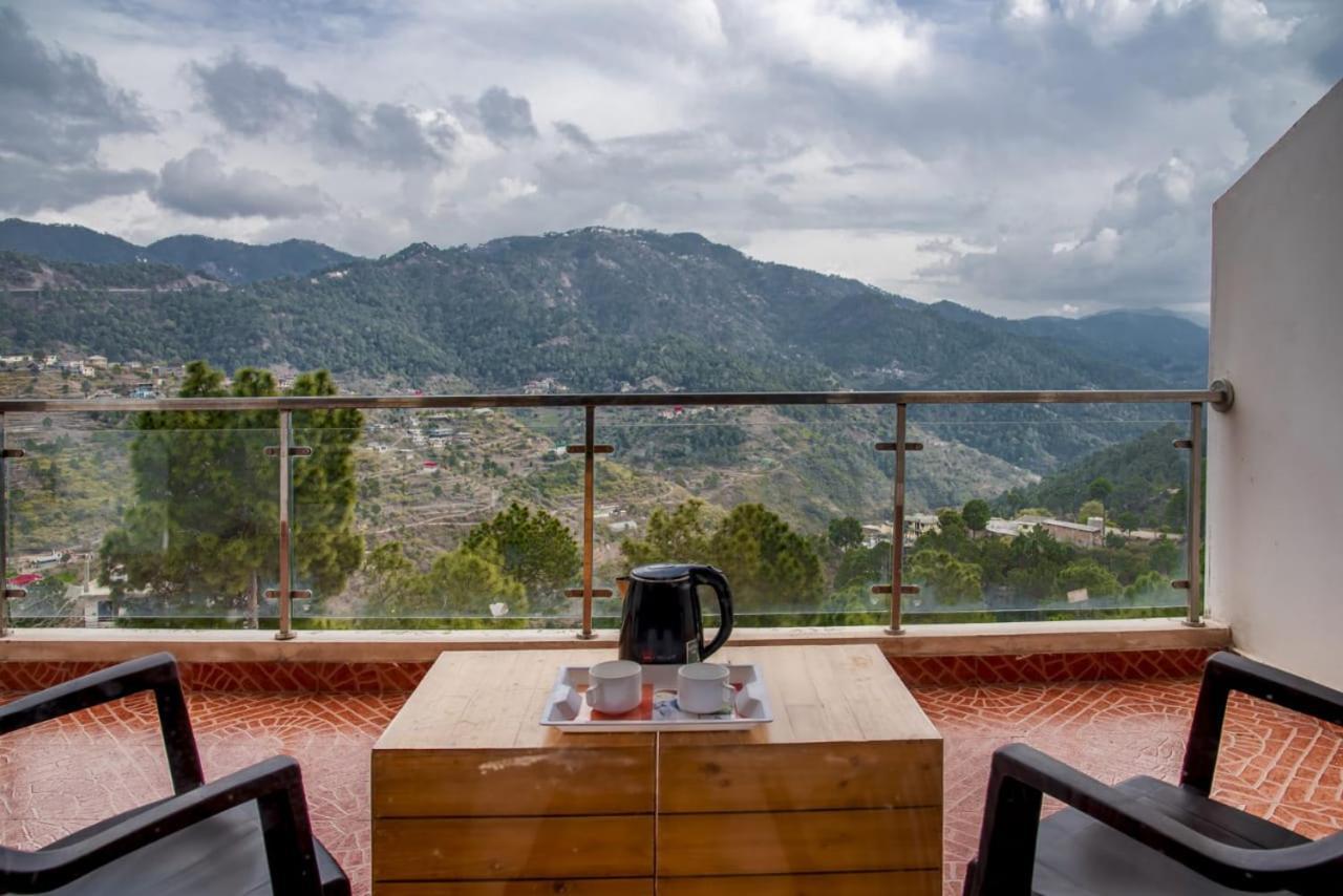 Mystic Forest View Kasauli I Serviced Villa I Best Seller I Vacations I Family Events I Open Air Lawn I Sky Bonfire I Kasauli By Exotic Stays 外观 照片