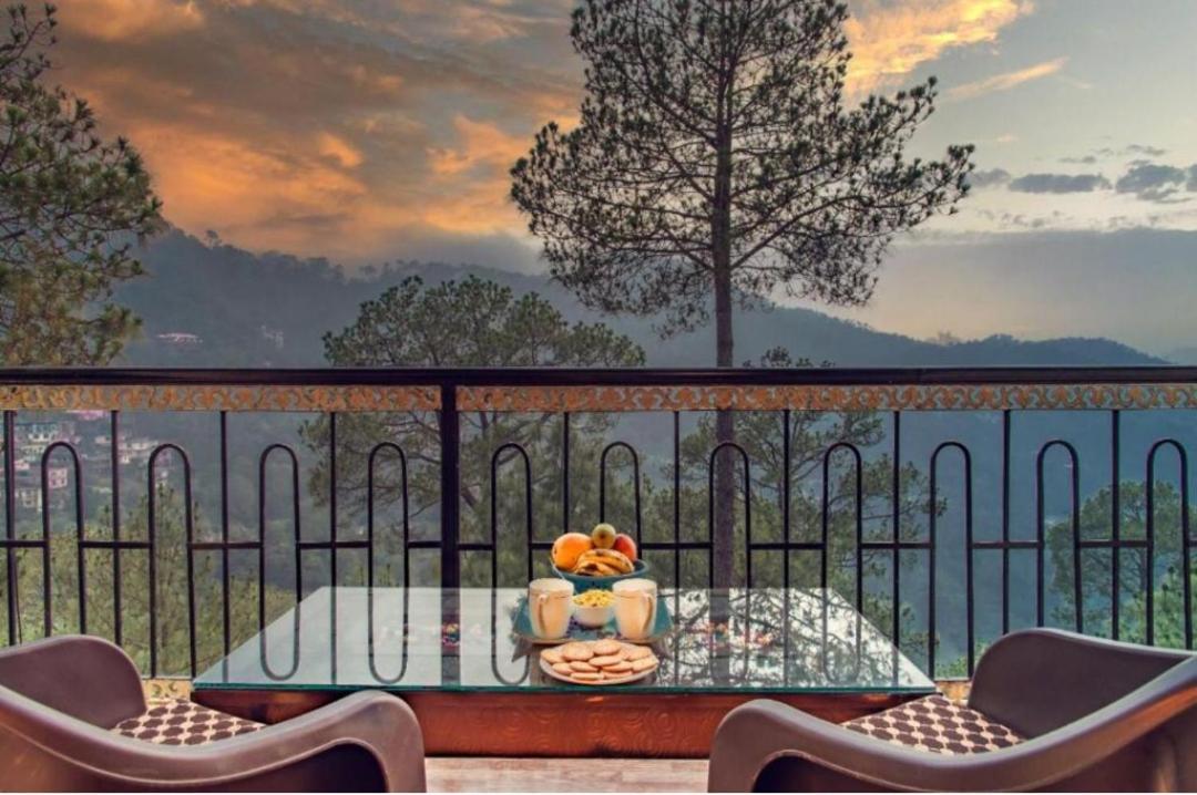 Mystic Forest View Kasauli I Serviced Villa I Best Seller I Vacations I Family Events I Open Air Lawn I Sky Bonfire I Kasauli By Exotic Stays 外观 照片